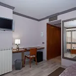 Vetusta فندق