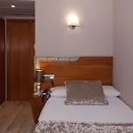 Vetusta فندق