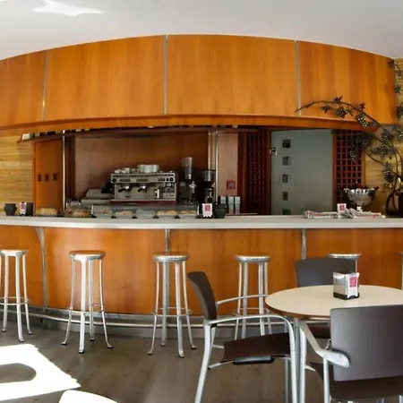 Hotell Vetusta 3*