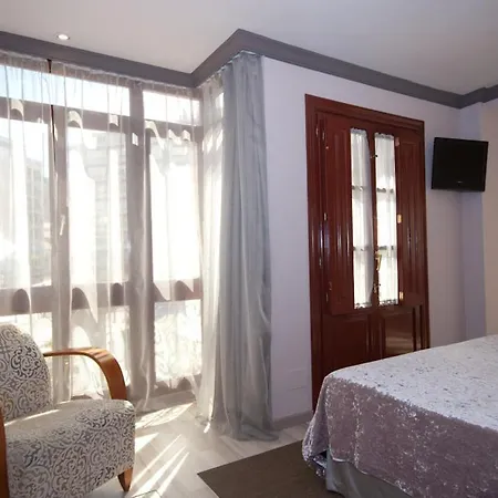 Hotell Vetusta Oviedo