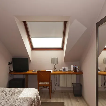 Hotell Vetusta 3*