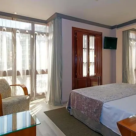 Vetusta Hotel