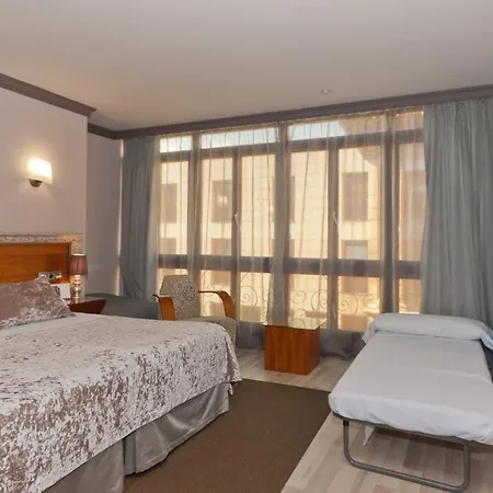 Hotell Vetusta Oviedo