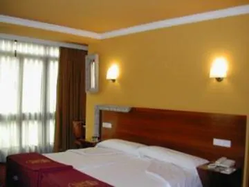 Hotell Vetusta Oviedo