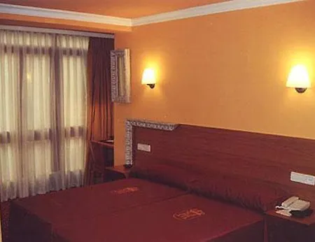 Hotell Vetusta Oviedo