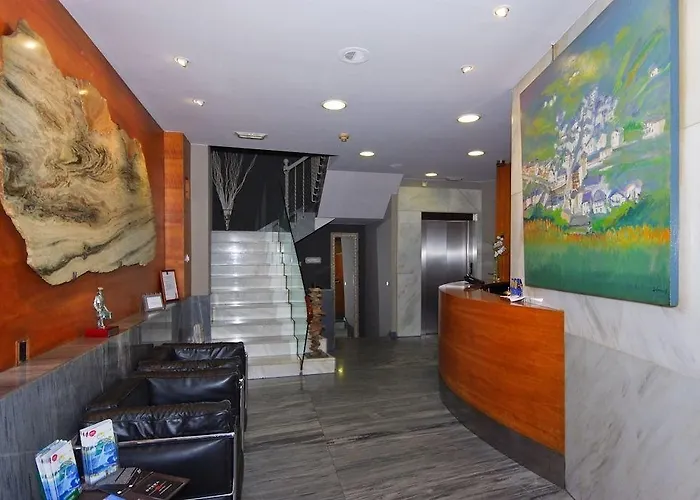 酒店 维图什塔酒店 3*