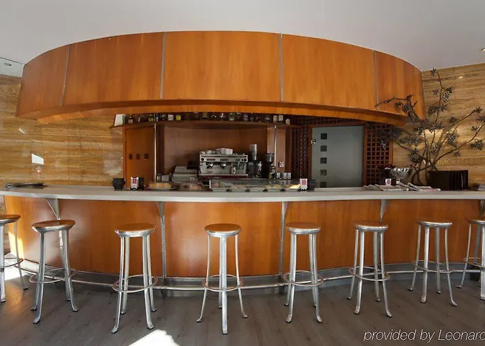 维图什塔酒店 3*